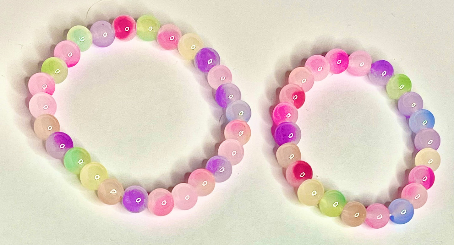 Glass bead bracelet
